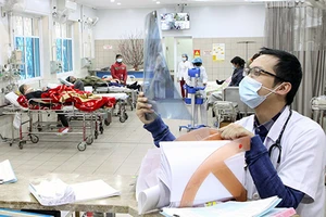 Trời nóng, bệnh nhân nhập viện gia tăng