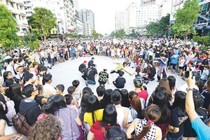 Liveshow cho các ca sĩ đường phố