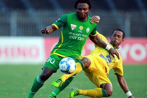 HLV Hữu Thắng lo tiền đạo nội thui chột