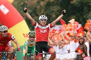 Mặc áo vàng phải có chữ duyên!