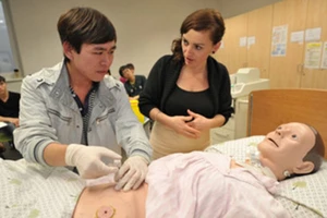 Thí điểm đưa điều dưỡng sang CHLB Đức làm việc
