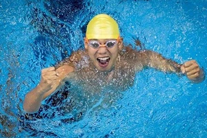 Kình ngư Võ Thanh Tùng phá kỷ lục châu Á