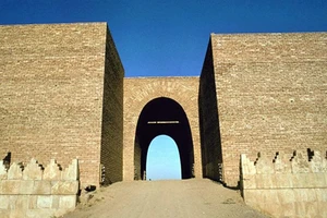 Mỹ chuẩn bị mở chiến dịch đánh hậu cứ Raqqa của IS 