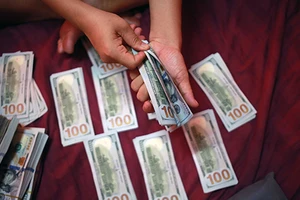 Hàng chục tỉ đô đang ‘nằm chơi’