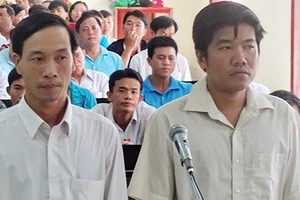 Hai cựu công an làm chết nghi can lãnh án nhẹ