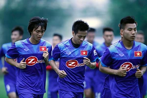 HLV Hữu Thắng đánh cược vào các siêu dự bị