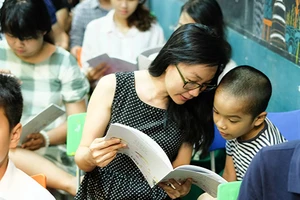 Ra vườn nhặt nắng - góp thơ cho trẻ