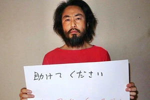 Công dân Nhật bị bắt cóc van nài giải cứu 