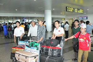 Có cần xây thêm sân bay Nội Bài 2?