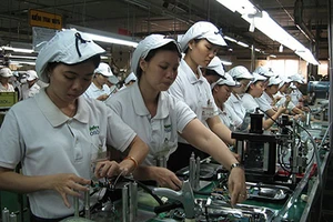 Thay đổi giờ làm, công nhân bị thiệt? 