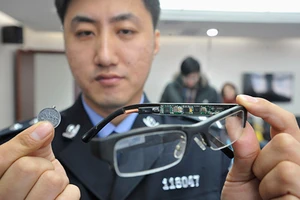 Thi cử gian lận sẽ… ở tù 7 năm 