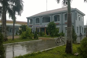 Nhiều lãnh đạo một xã có ‘dây mơ rễ má’