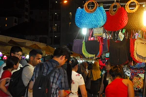 Đi tìm cái hồn phố đêm 