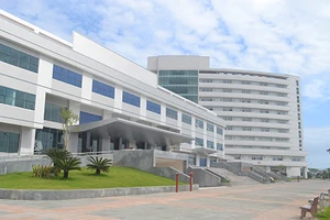 Điều tra vụ giám đốc bệnh viện trả 37 tỉ đồng tài trợ