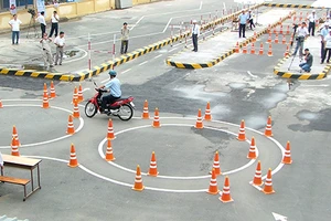 Lên đời giấy phép con thành nghị định