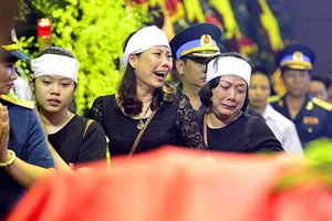 9 liệt sĩ phi hành đoàn CASA 212 về với đất mẹ