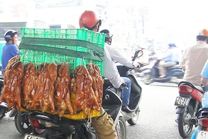 ‘Thấy họ làm, tôi chẳng dám ăn!’