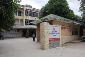 Thai nhi tử vong, đình chỉ công tác bác sĩ và nữ hộ sinh