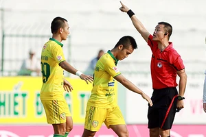 Cái sai của V-League