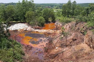 Giám đốc Công an Đồng Nai tuyên bố xử tới nơi nếu bảo kê đổ trộm rác