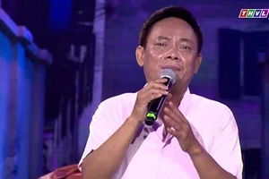 Danh hài Tấn Hoàng gây sốt ở Tình bolero