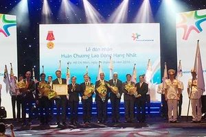 FrieslandCampina Việt Nam nhận huân chương Lao động hạng Nhất