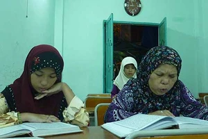 Tình làng nghĩa xóm ở một khu chung cư