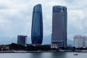 Trổ cửa đón oxy cho trung tâm hành chính Đà Nẵng?