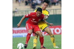 B. Bình Dương thua đơn thiệt kép