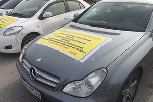 Cần bỏ giấy phép vô lý trong nhập khẩu ô tô