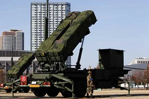 Trung Quốc ‘gây sóng’ biển Hoa Đông