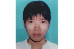 Truy nã 1 phụ nữ bắt cóc trẻ em