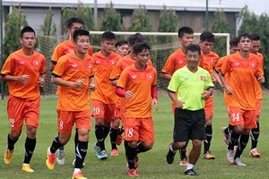Giải U-19 ĐNÁ - Vietcombank Cup: Đi dạo ở vòng bảng 