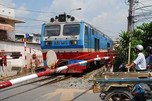 Đề nghị cho tư nhân đầu tư vào đường sắt