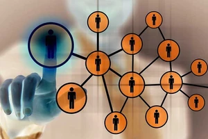 Kinh doanh trái phép trên mạng: Không xử hình sự?