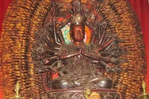 Tượng Phật ngàn tay hàng trăm năm bị đánh cắp 