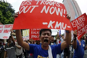 Philippines khẳng định hoãn tuần tra,tập trận với Mỹ