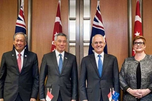 Singapore hợp tác quốc phòng với Úc 