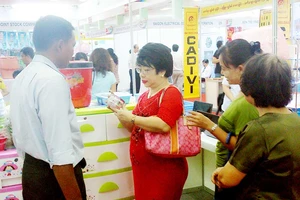 Hàng Việt mới ra ao làng đã ‘chết đuối’