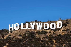 Tỉ phú Trung Quốc lăm le thâu tóm Hollywood