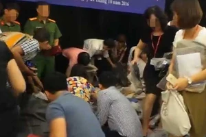 Tiêu hủy hàng giả nhưng… mạnh ai nấy lấy 