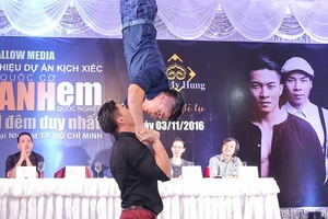 Quốc Cơ-Quốc Nghiệp gọi xe cứu thương sẵn khi diễn xiếc