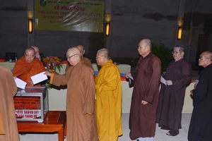 TP.HCM ủng hộ trên 23 tỉ đồng cho vùng lũ 