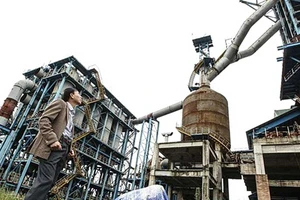 Cả vạn tỉ trùm mền, sao chỉ ‘bắn chỉ thiên’?