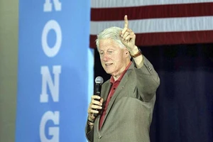 Màn cuối kịch tính trong chiến dịch vận động tranh cử