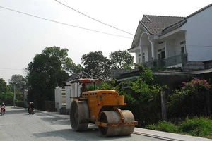 Nông thôn mới, nhiều nơi ‘sa lầy’ trong nợ nần