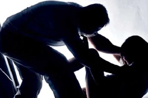Làm sao để trị vấn nạn bạo lực gia đình? 
