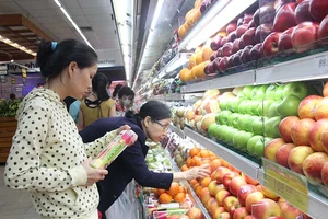 Miễn thuế hàng Trung Quốc tràn vào Việt Nam