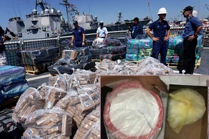 Giãn đồng tử, tím tái vì ‘muối tắm’