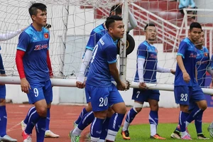 ‘Tam giác vàng’ giữa sân